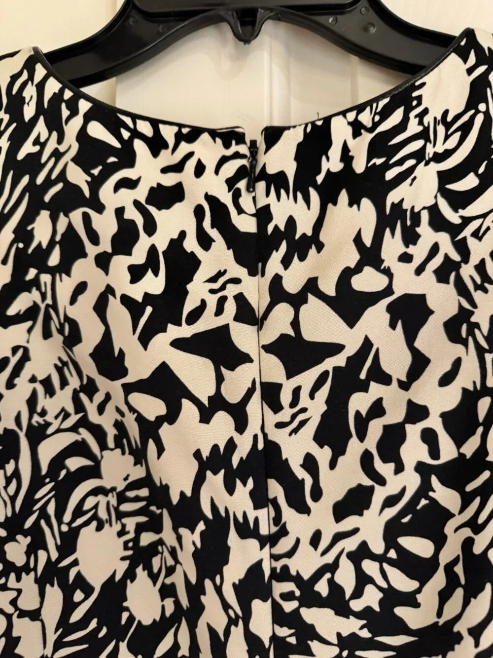 Tory Burch Black White Abstract Logo Print Sleeveless Dress Size 8